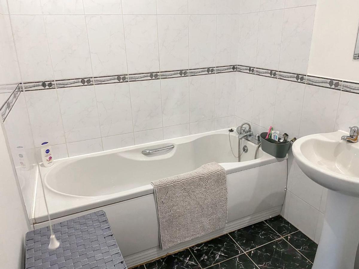 4C Gaia Lane Daire Lichfield Dış mekan fotoğraf